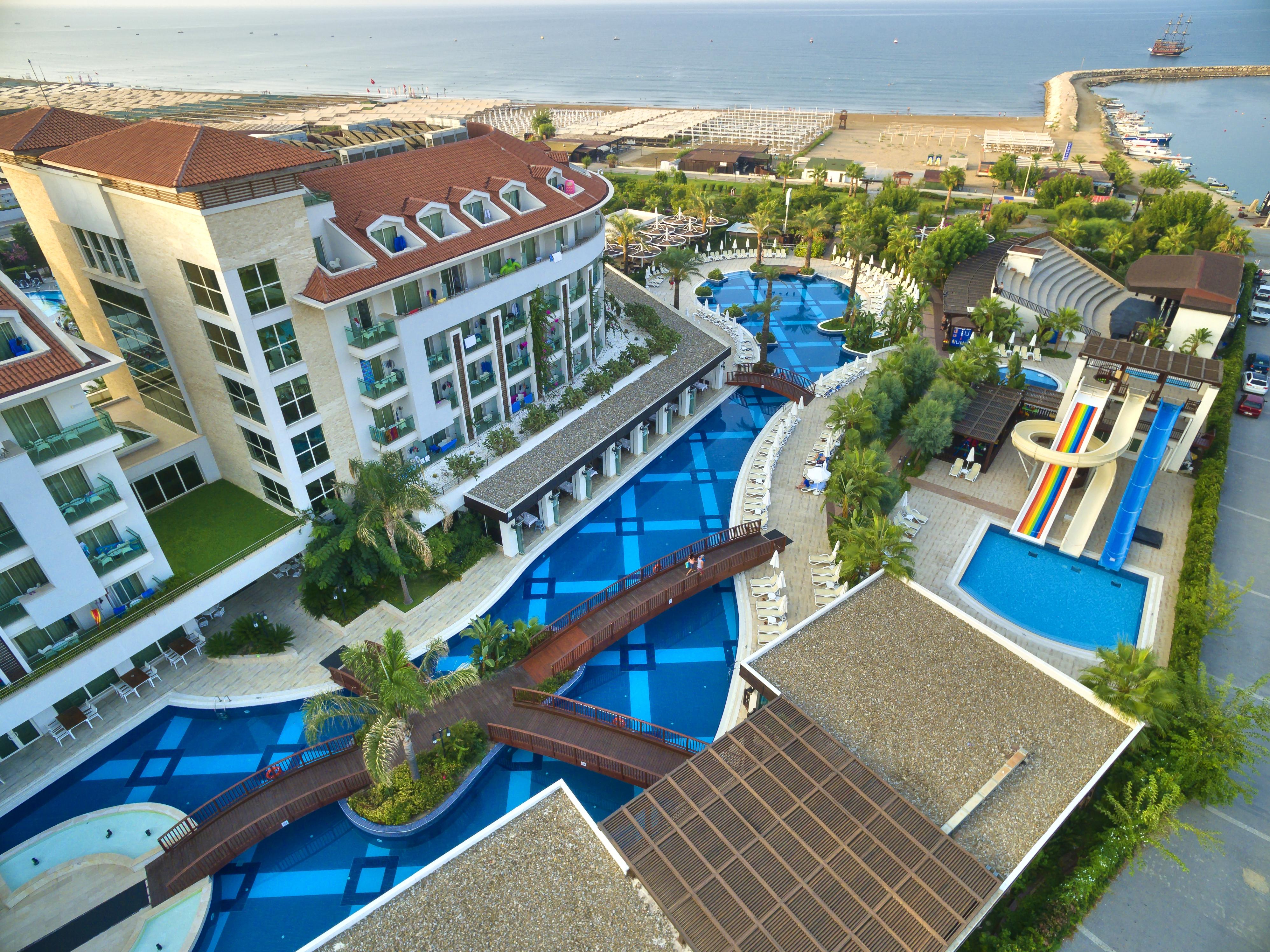 Suni resort. Sunis Evren Beach Resort Spa 5. Sunis Evren Beach Resort Hotel & Spa. Эвренсеки Сиде Турция. Резорт спа Сиде 5.